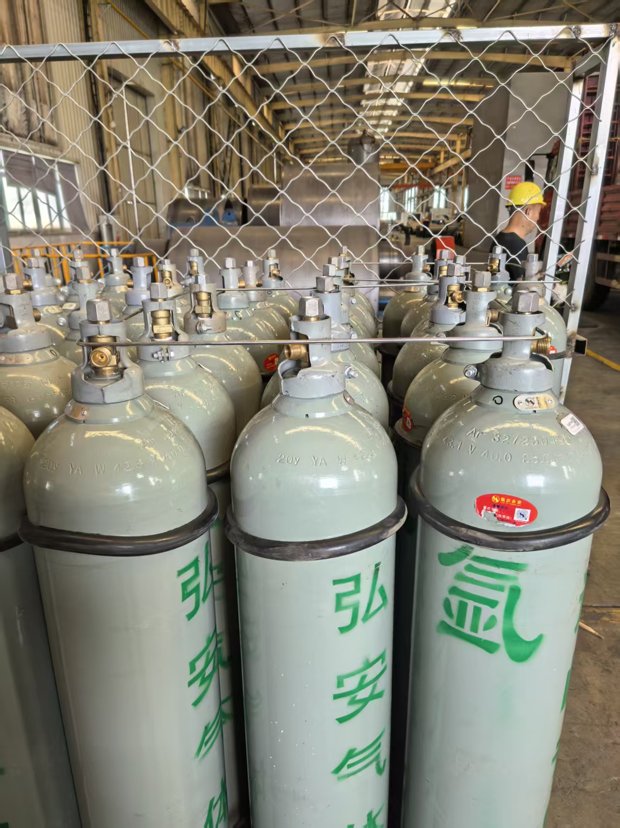 公司产品品类齐全，覆盖众多工业气体，广泛应用于钢铁、石化、化工、电子、